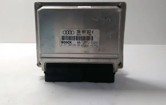 Audi A4 S4 B7 8E 8H Engine control unit/module 3B0907552K 0261206395