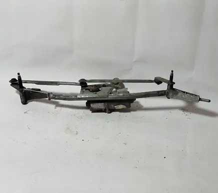 Volvo V70 Front wiper linkage and motor 182395