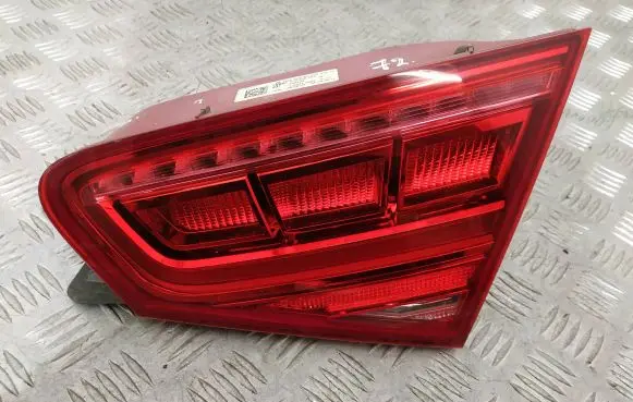 Audi A8 S8 D4 4H Tailgate rear/tail lights 4H0945094