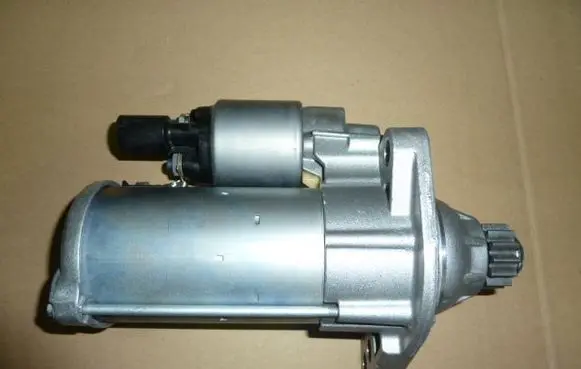Audi A3 S3 8P Starter motor 0001179514