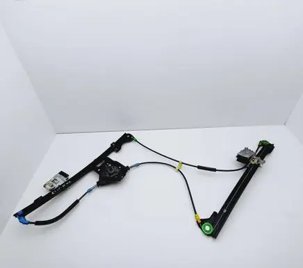 Volkswagen Golf III Front door manual window regulator 1H08374028