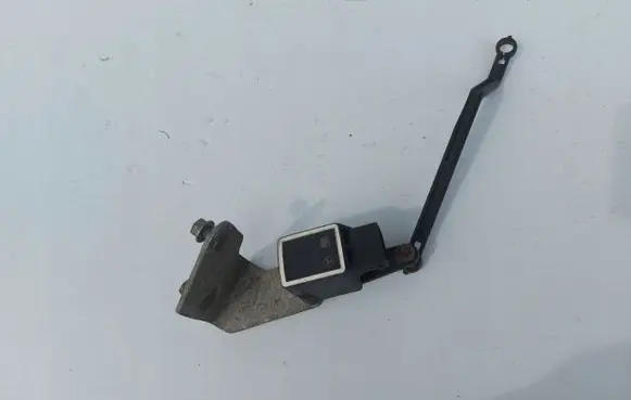 Alfa Romeo Giulia Headlight/headlamp level sensor 