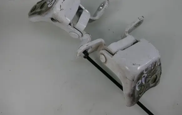 Honda CR-V Front door hinge set 