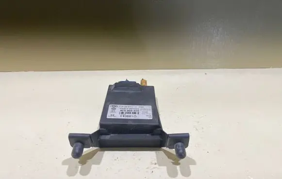 Audi A6 S6 C6 4F Auxiliary heating control unit/module 4F0909509