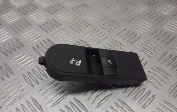Opel Astra H Quarter vent window switch 13228709