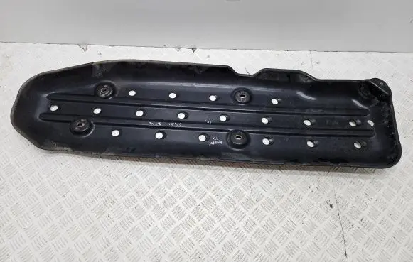 Volkswagen Amarok Fuel tank bottom protection 2H0801989