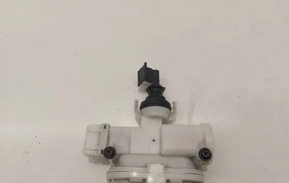 Volkswagen PASSAT B3 Central locking vacuum pump 357862153