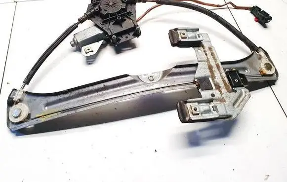 Chrysler PT Cruiser Sliding door window regulator with motor 