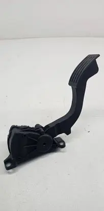 Volvo V50 Accelerator throttle pedal 00864132 4M519F836AK