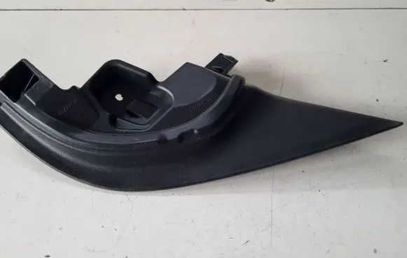Peugeot 308 Front door glass trim molding 98371161ZD