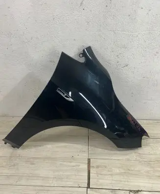 BMW 2 Active Tourer U06 Fender