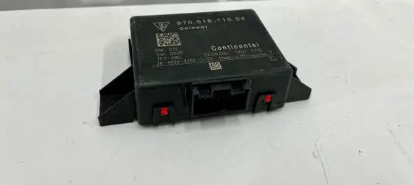 Porsche Panamera (970) Gateway control module 97061811504 1A015116 2840008209300