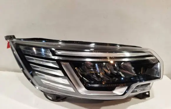 Renault Trafic III (X82) Headlight/headlamp