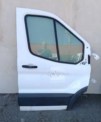 Door (2 Door Coupe)