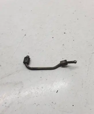 Fuel injector supply line/pipe