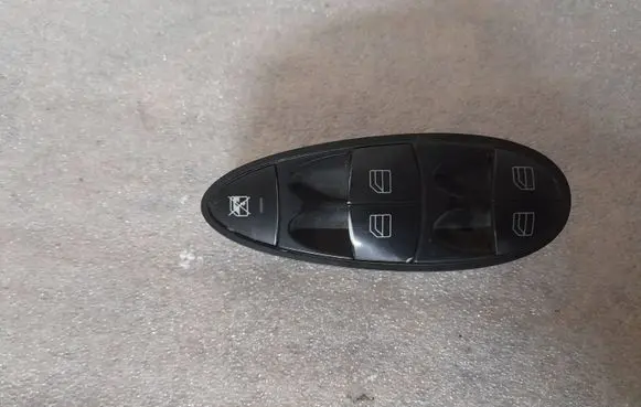 Mercedes-Benz E W211 Electric window control switch A2118213579 2118213579