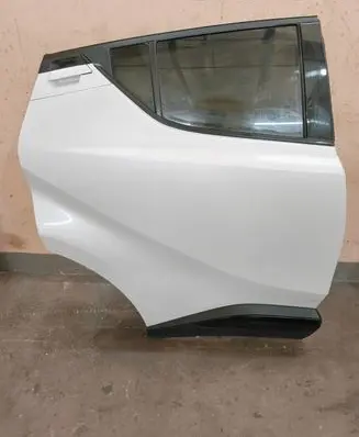 Toyota C-HR I Rear door 