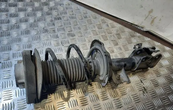 Mercedes-Benz CLA C117 X117 W117 Front shock absorber with coil spring A1173200338
