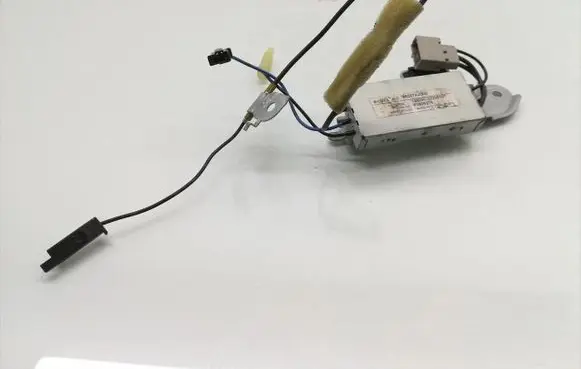 Subaru Outback Aerial antenna amplifier 86327AJ000 146000-22300101 P1805278