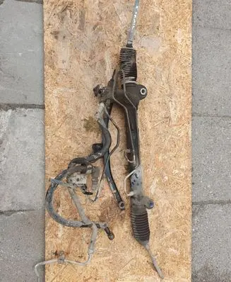 Nissan X-Trail T30 Steering rack