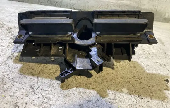Audi A3 S3 8L Tailgate/trunk/boot lock/catch/latch 4B0827565H 8D9827565H