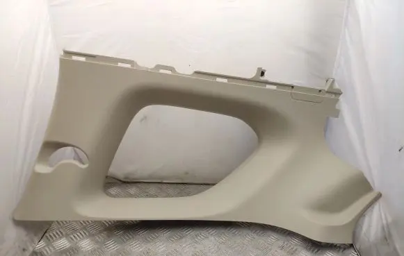 Mitsubishi Outlander (C) pillar trim 7230A695ZZ