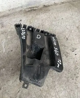Volvo S60 Front bumper mounting bracket 15085658