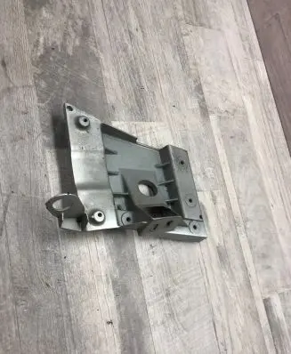 Audi A8 S8 D3 4E Front bumper mounting bracket 4E0821138F SAGSG3