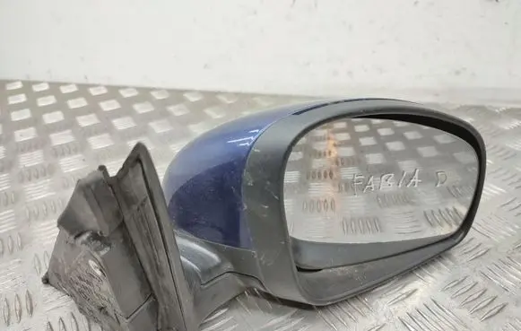 Skoda Fabia Mk2 (5J) Manual wing mirror 