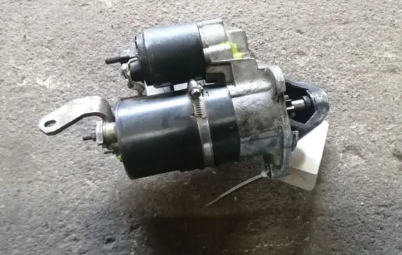 Volkswagen Sharan Starter motor 06B911467