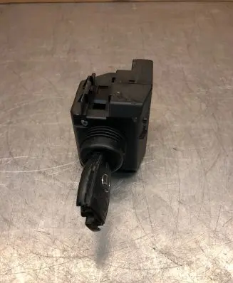 Mercedes-Benz E W211 Ignition lock 2115451408 33002209