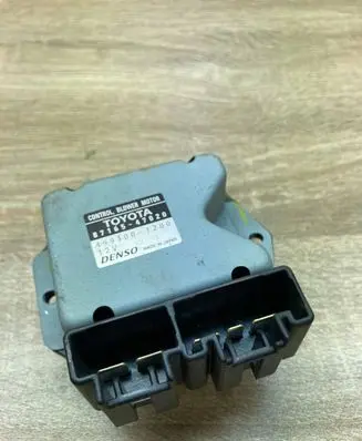 Toyota Prius (XW20) Coolant fan relay 8716547020