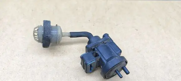 Mercedes-Benz CLK A209 C209 Turbo solenoid valve A0005450527