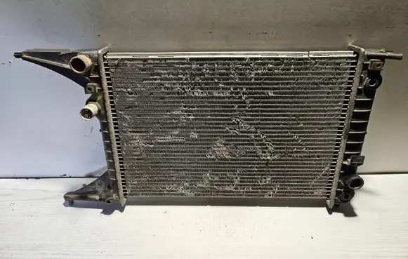 Opel Omega B1 Coolant radiator 