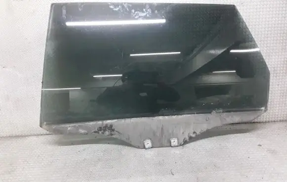 Mitsubishi Grandis Rear door window glass
