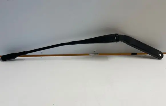 Front wiper blade arm