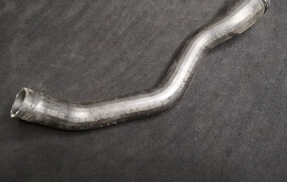 Opel Mokka X Intercooler hose/pipe 4555C761003