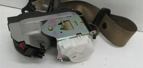 Mercedes-Benz ML W164 Front seatbelt