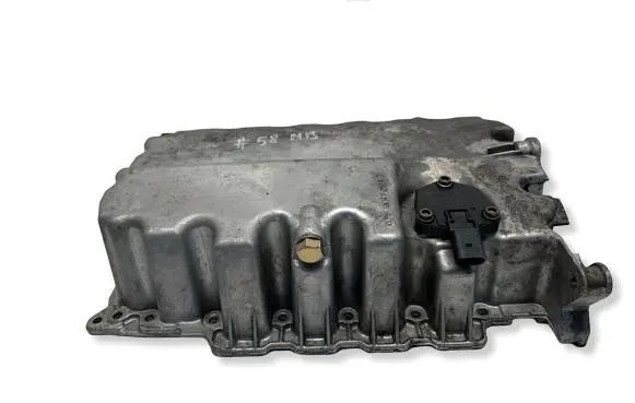 Skoda Octavia Mk3 (5E) Oil sump 04L103603 04L907660C