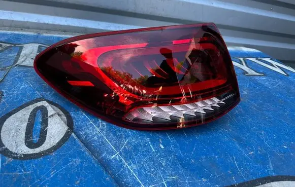 Rear/tail lights
