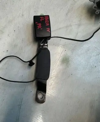 Seat Ibiza IV (6J,6P) Front seatbelt buckle 6R0857756D 241013