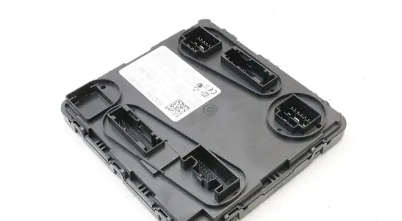 Audi Q7 4M Central body control module 8W0907064BD