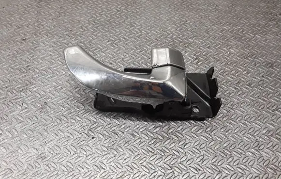 KIA Opirus Front door interior handle 