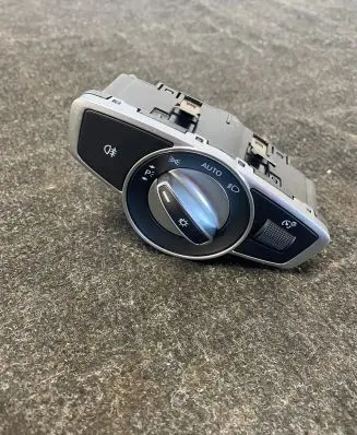 Mercedes-Benz GLC X253 C253 Light switch A2059051810