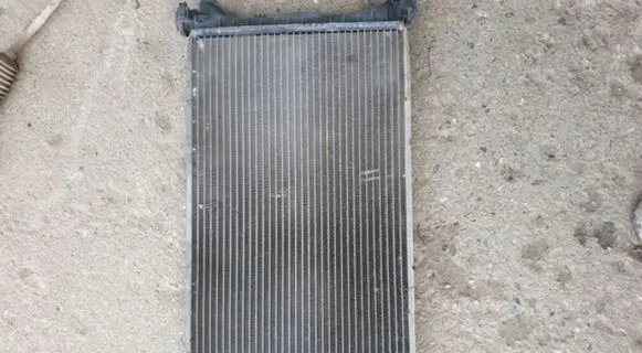 Ford Focus Coolant radiator 8005