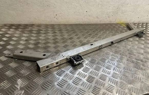 Volvo XC90 Radiator support slam panel bracket 31425937