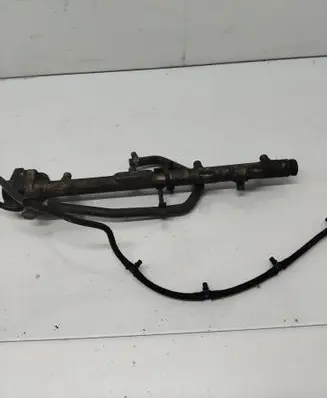 Mercedes-Benz E W210 Fuel main line pipe 0445214004 A6110700095