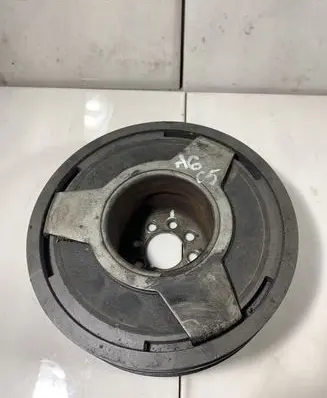 Audi A6 S6 C5 4B Crankshaft pulley 059105251M