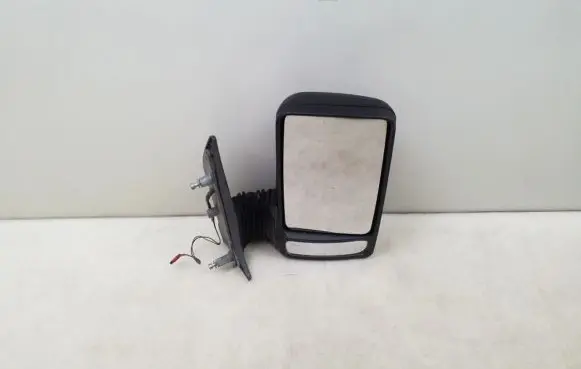 Front door electric wing mirror