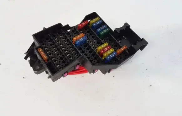 Porsche Cayenne (9PA) Fuse box set 7L0941828B